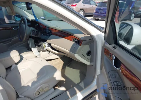 2003 Cadillac Deville Standard z USA, uszkodzony, nr VIN 1G6KD54Y43U210692